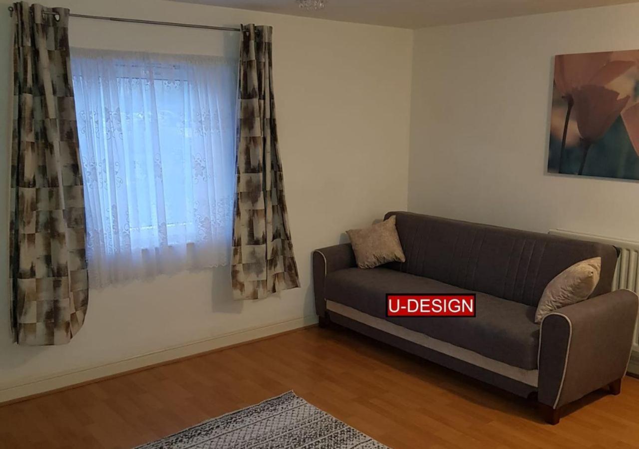 N22 Wood Green Dopamine London Eksteriør billede